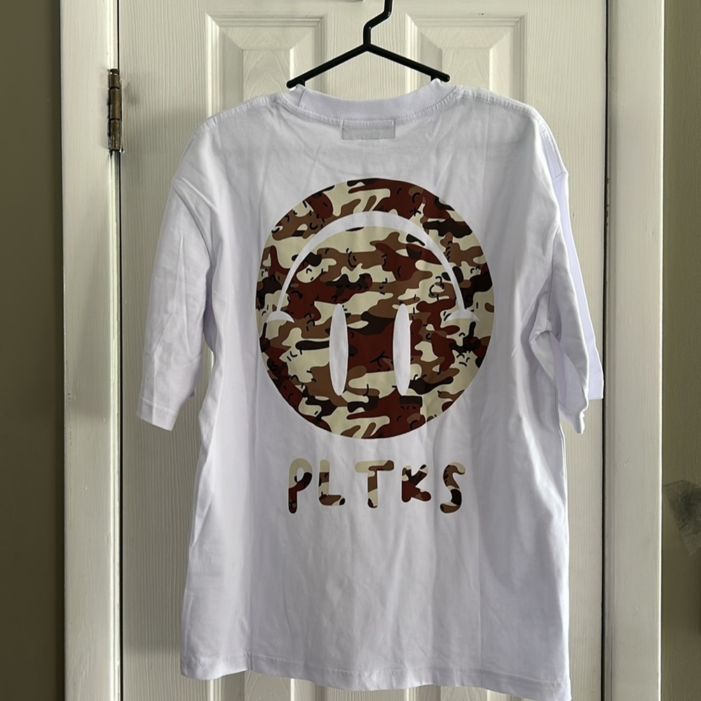 POLITICS CAMO T-SHIRT  MOTT104 SIZE S NWT